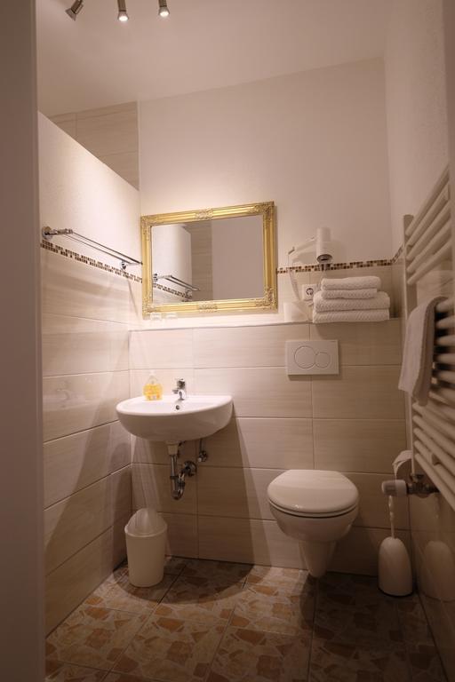 Hotel Gruener Kranz Rendsburg Chambre photo